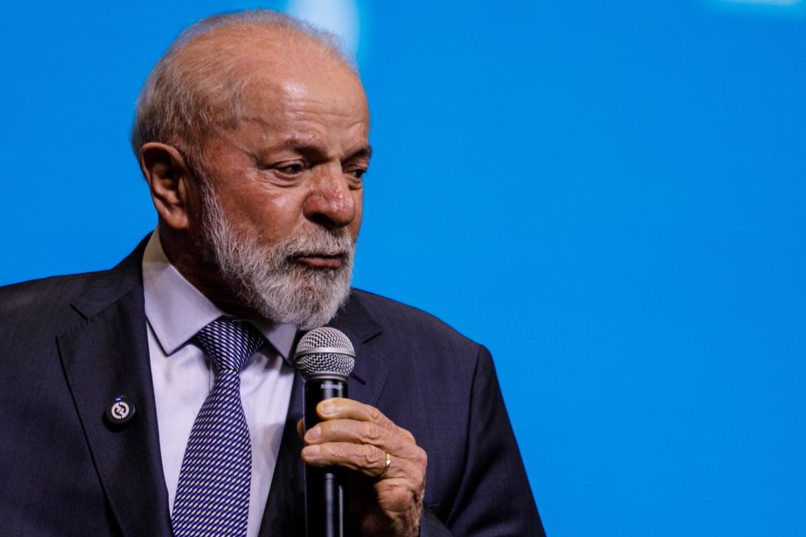 Aprovação a Lula em queda livre, recuo entre mulheres e cenário pior até do que no mensalão: tudo sobre o novo Datafolha