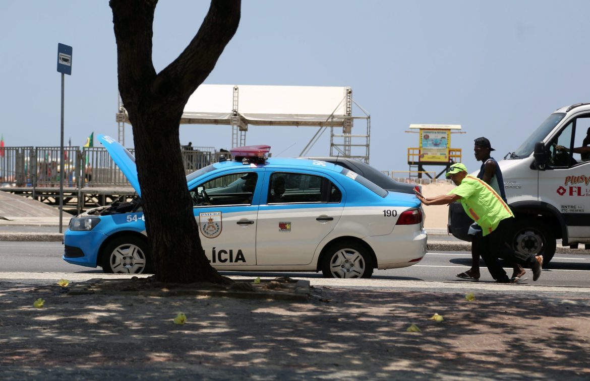 Calor extremo mais que dobrou o número de carros enguiçados nas ruas do Rio