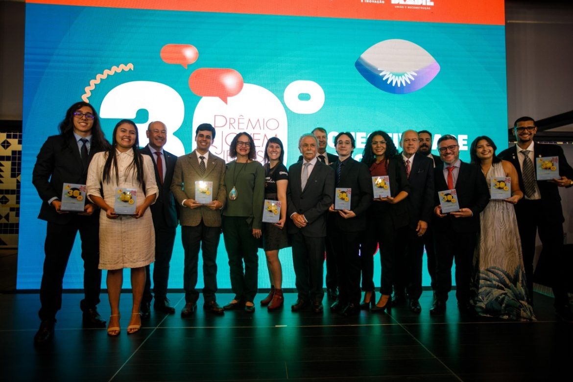 Prêmio Jovem Cientista anuncia vencedores com destaque para projetos de conectividade e inclusão digital