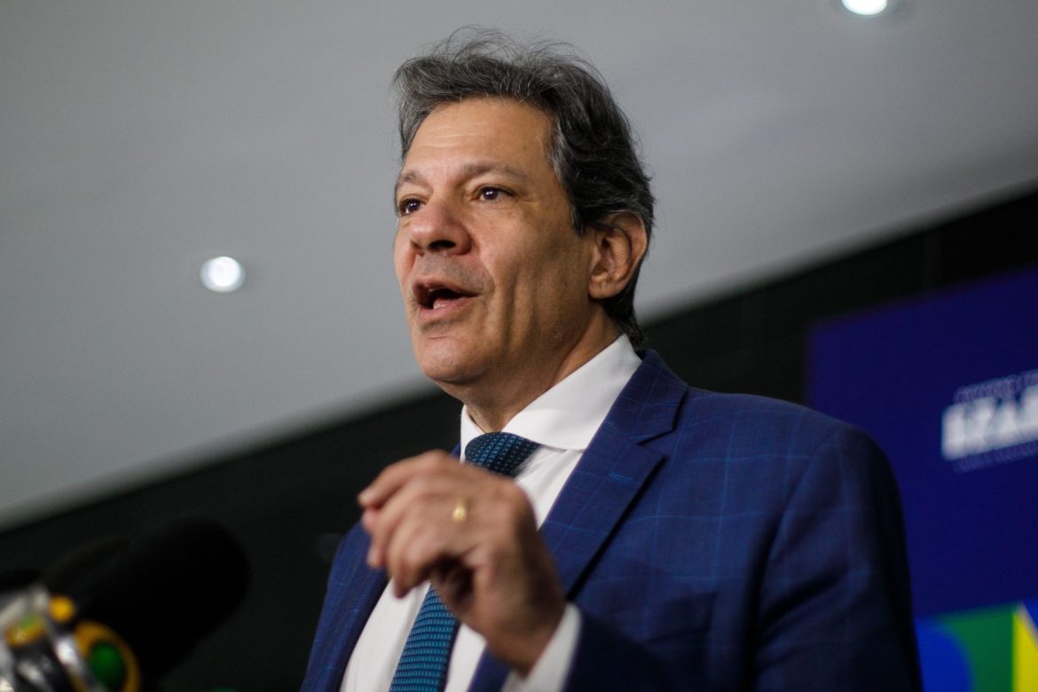 Haddad afirma que governo discute proposta com solução para veto da Reforma Tributária