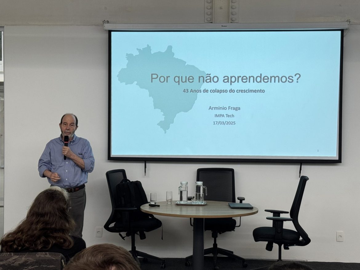 Arminio recomenda Bolsa no longo prazo, mas sugere a universitários fugir de investimentos complicados