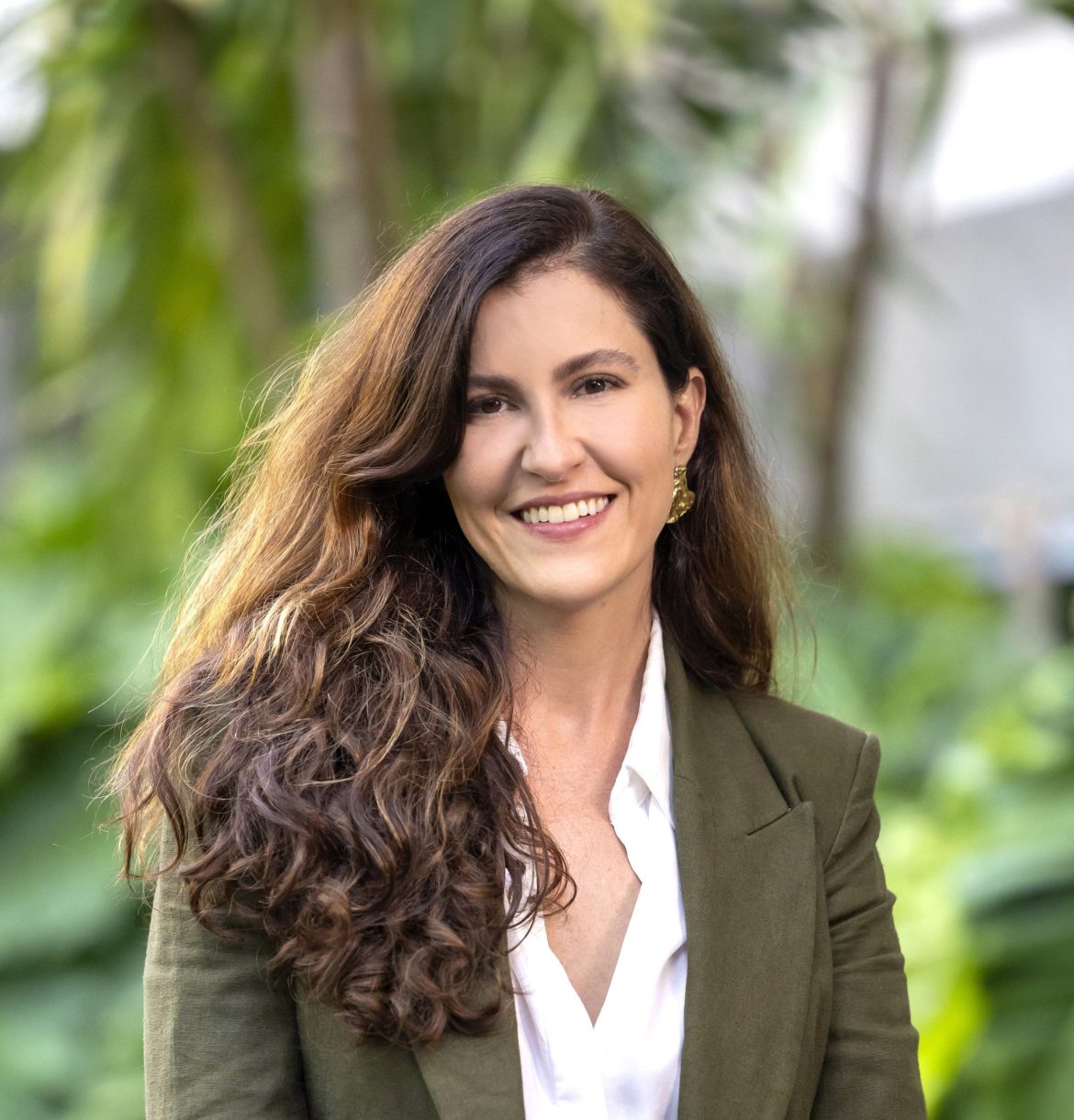 Leonora Bardini assume a direção da TV Globo