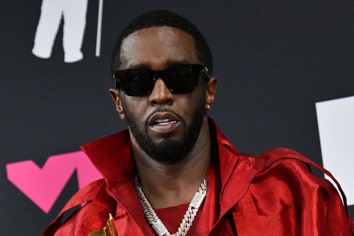 'Você sofreu abusos sexuais?' Crescem os processos contra o rapper Sean Combs após abertura de linha direta para denúncias
