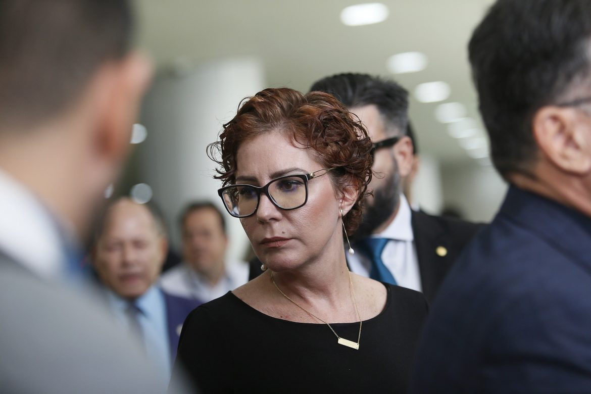 Motta dará andamento ao rito para cumprir a decisão do STF no caso da deputada Carla Zambelli