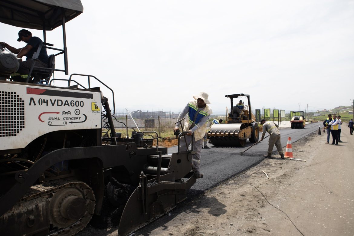 TCE suspende pagamentos de contrato de R$ 18,5 milhões entre Uerj e DER para consultoria em obras